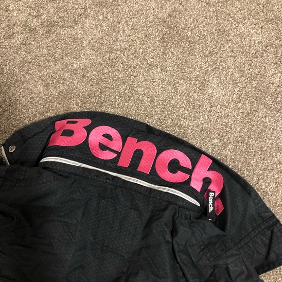 Bench Coat - Picture 2 of 2